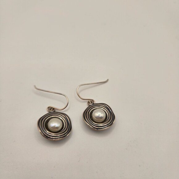 Vintage 90s 925 Sterling Silver Genuine Pearl Swirl Earrings Israel - Picture 2 of 4